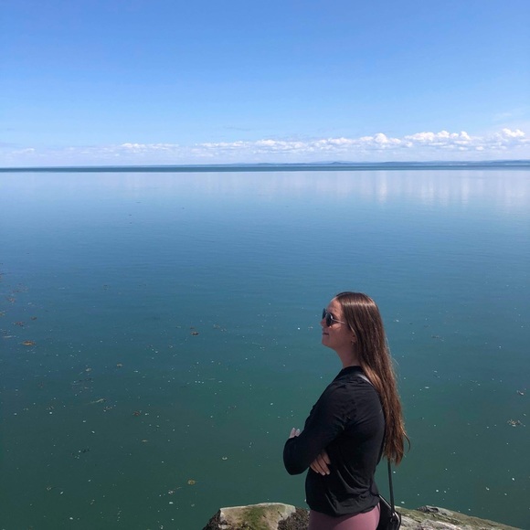 Meet your Posher, Roxanne - Picture 1 of 1